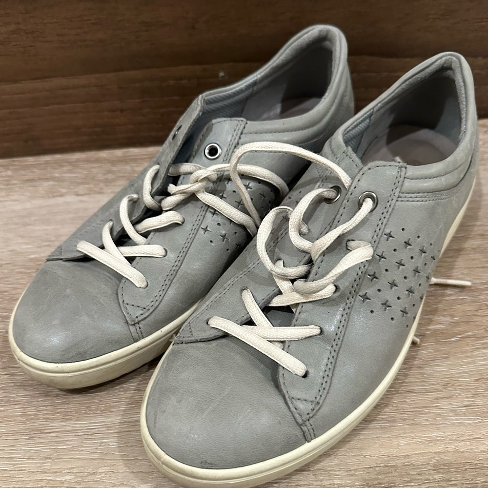 Ecco Fara Tie Light Grey Leather Casual Lace up Sneakers Size 9/9.5 EU 40